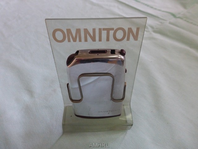 Appareil auditif Omniton factice