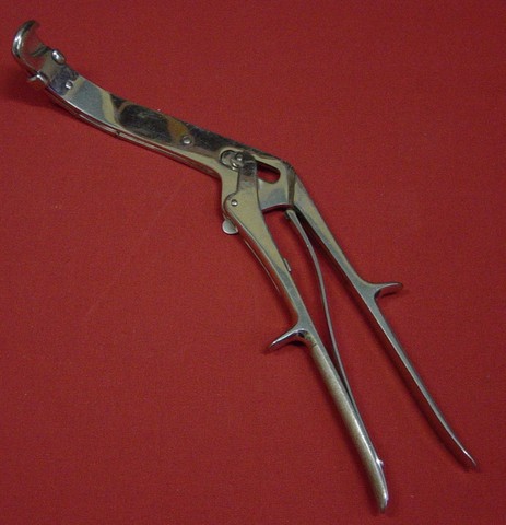 Pince à mors large courbe