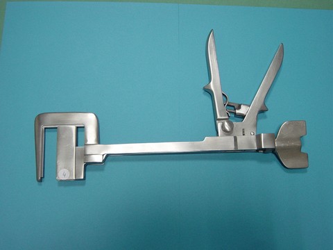 Agrafeuse digestive à recharge