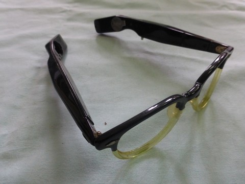 Lunettes auditives Beltone "Hear-N-See"