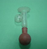 Tire-lait avec réservoir
