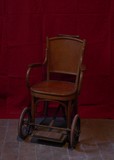 Fauteuil d'aisances percé 